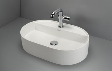 Washbasin tap, with rectangular spout
