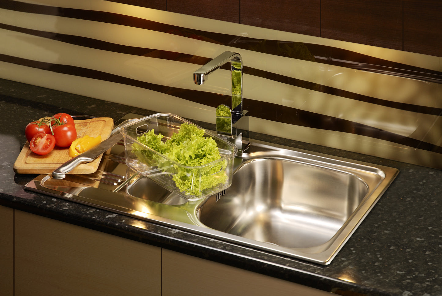 Steel sink, 1.5-bowl