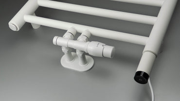 Thermostatic valve, for bathroom heater - right