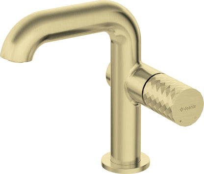Washbasin tap, with rectangular spout