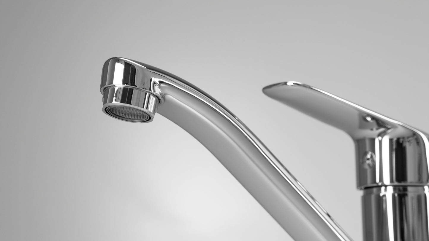 Washbasin tap, with swivel spout