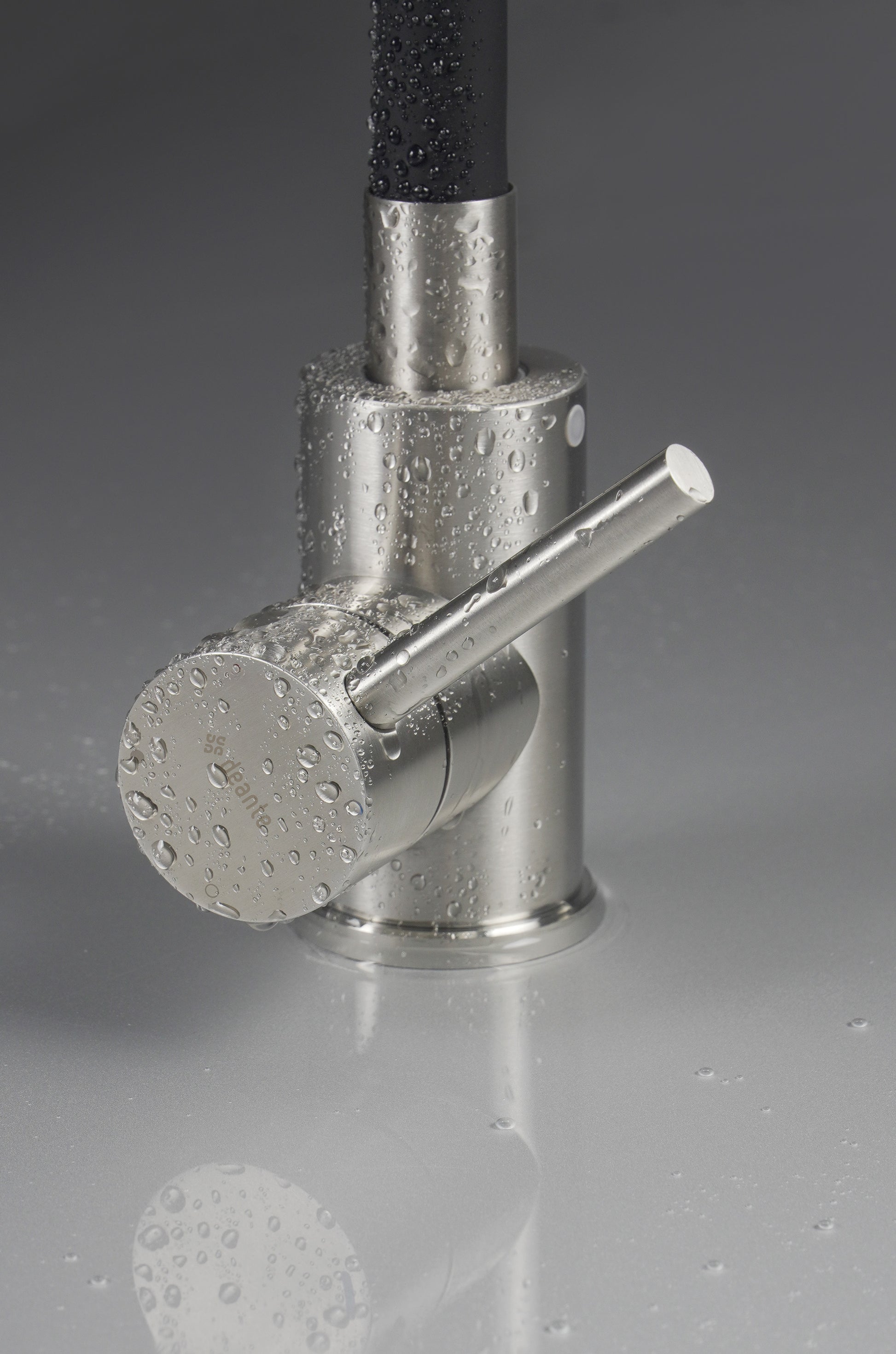 Kitchen tap, with bendable spout - 2 stream types