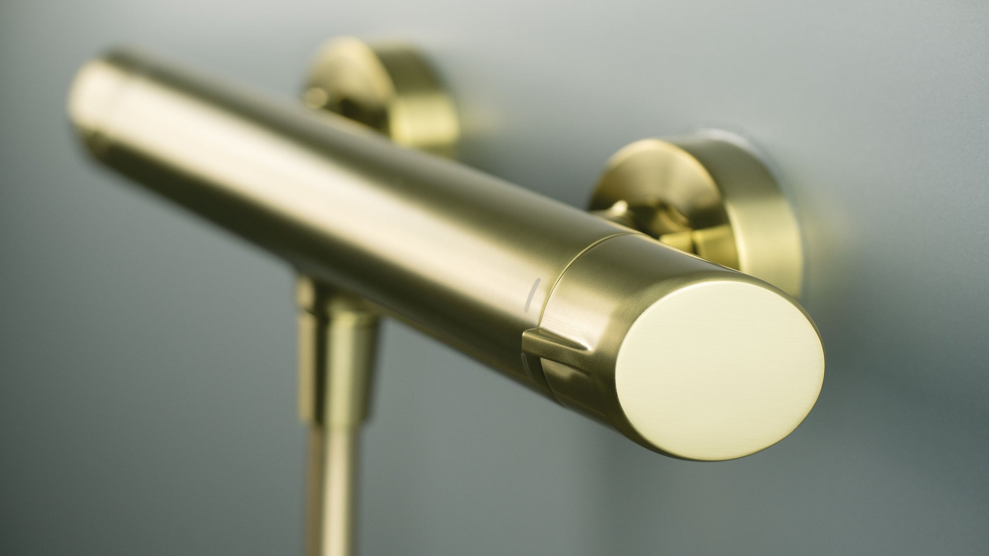 Shower mixer, wall-mounted