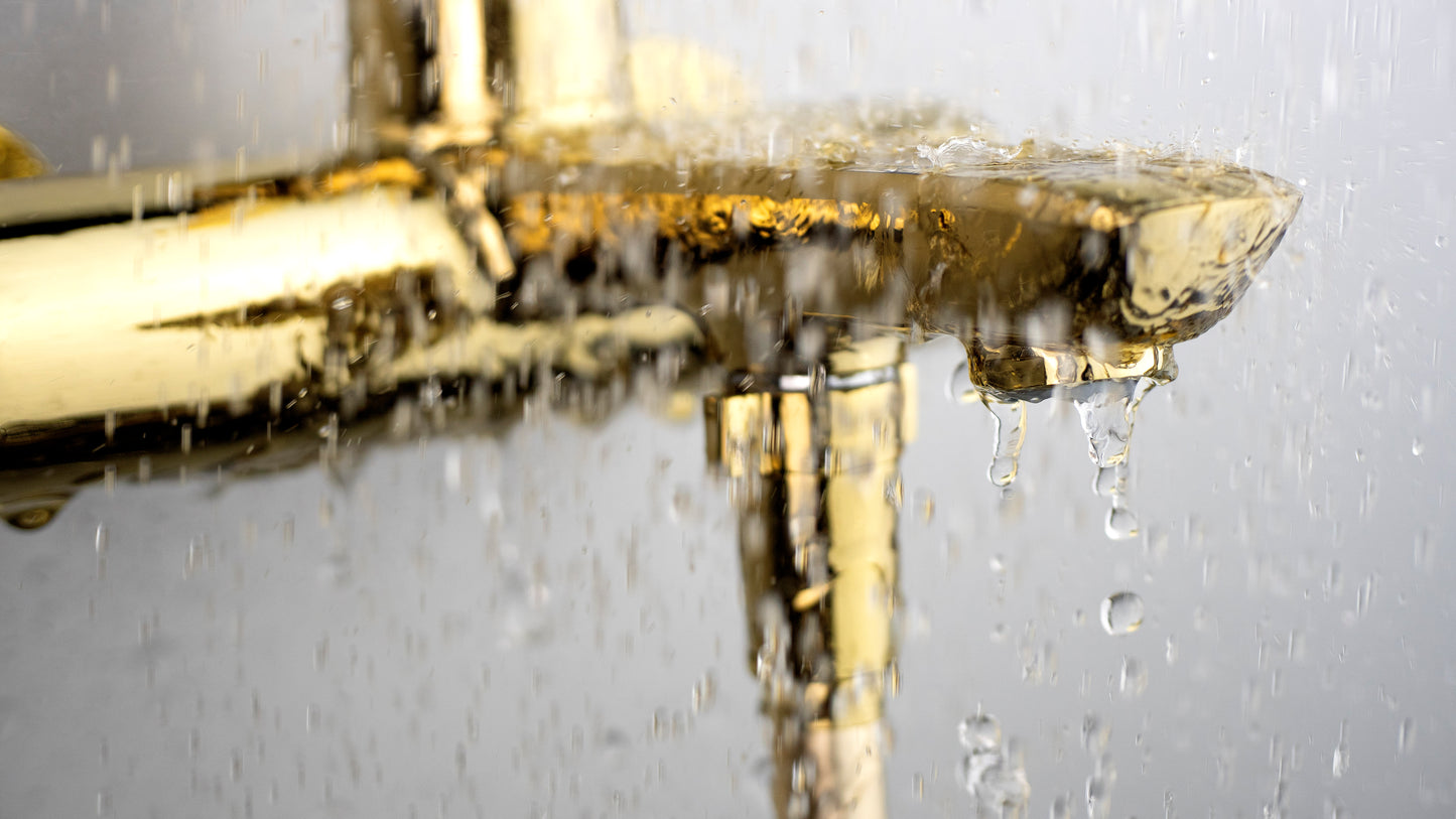 Bath mixer, wall-mounted