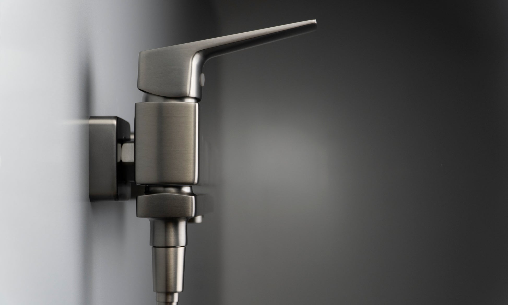 Bath mixer, wall-mounted - with foldable spout