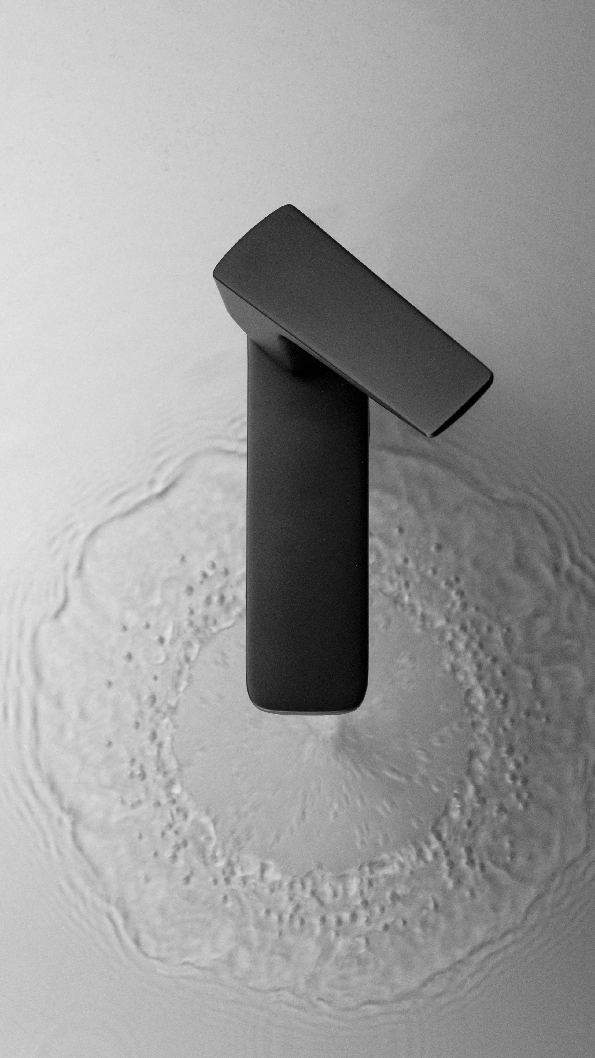Washbasin tap