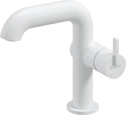 Washbasin tap, with rectangular spout