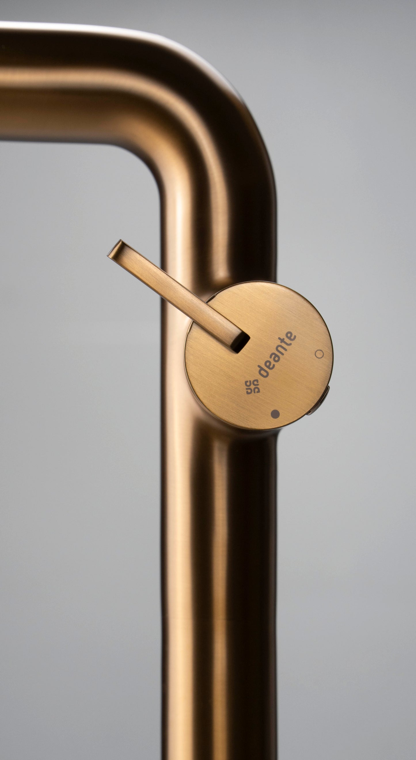 Washbasin tap, tall, with rectangular spout