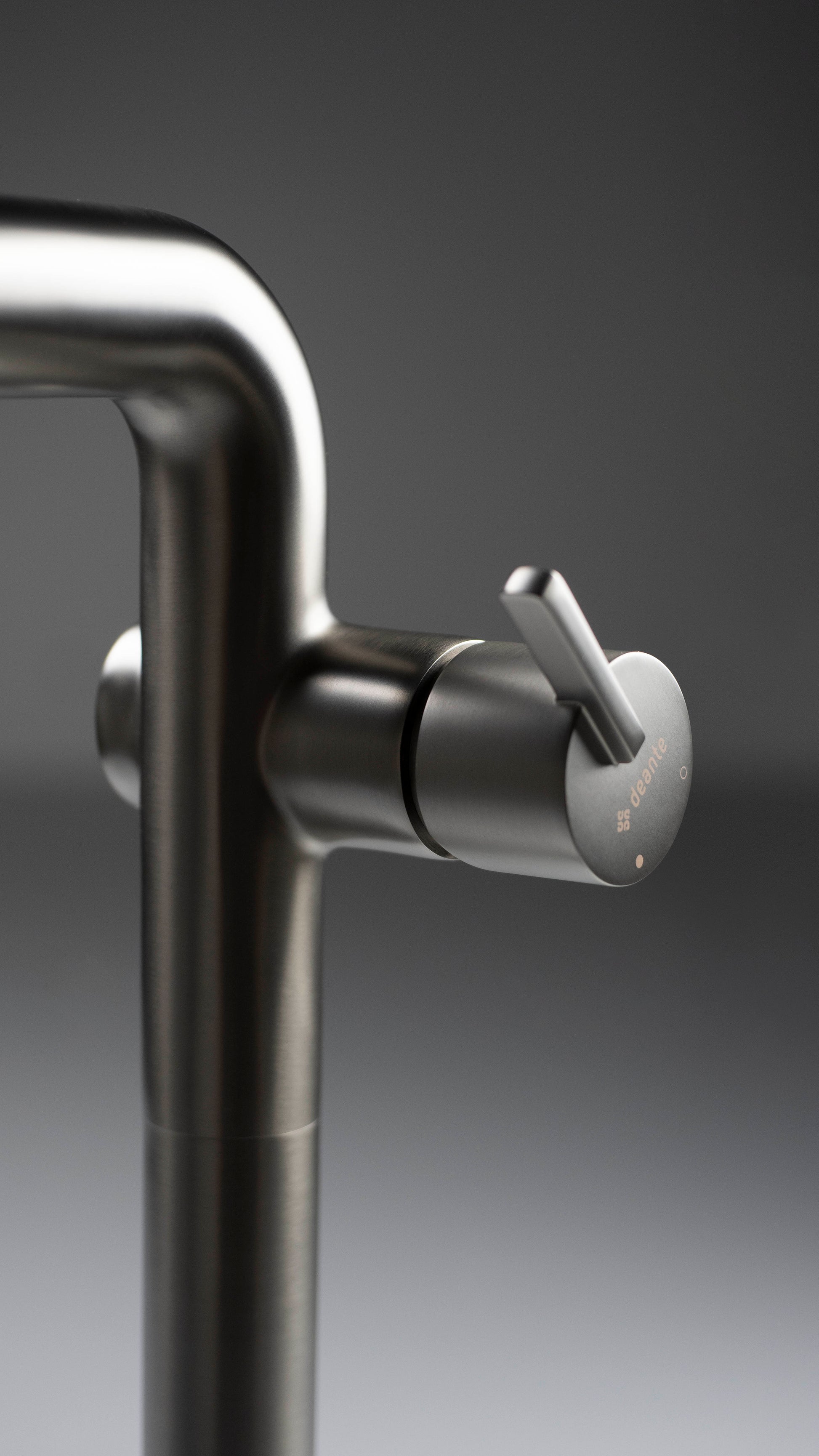 Washbasin tap, tall, with rectangular spout