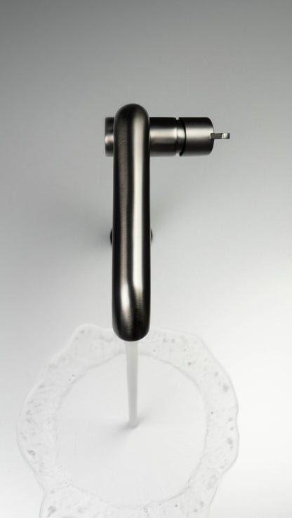 Washbasin tap, tall, with rectangular spout