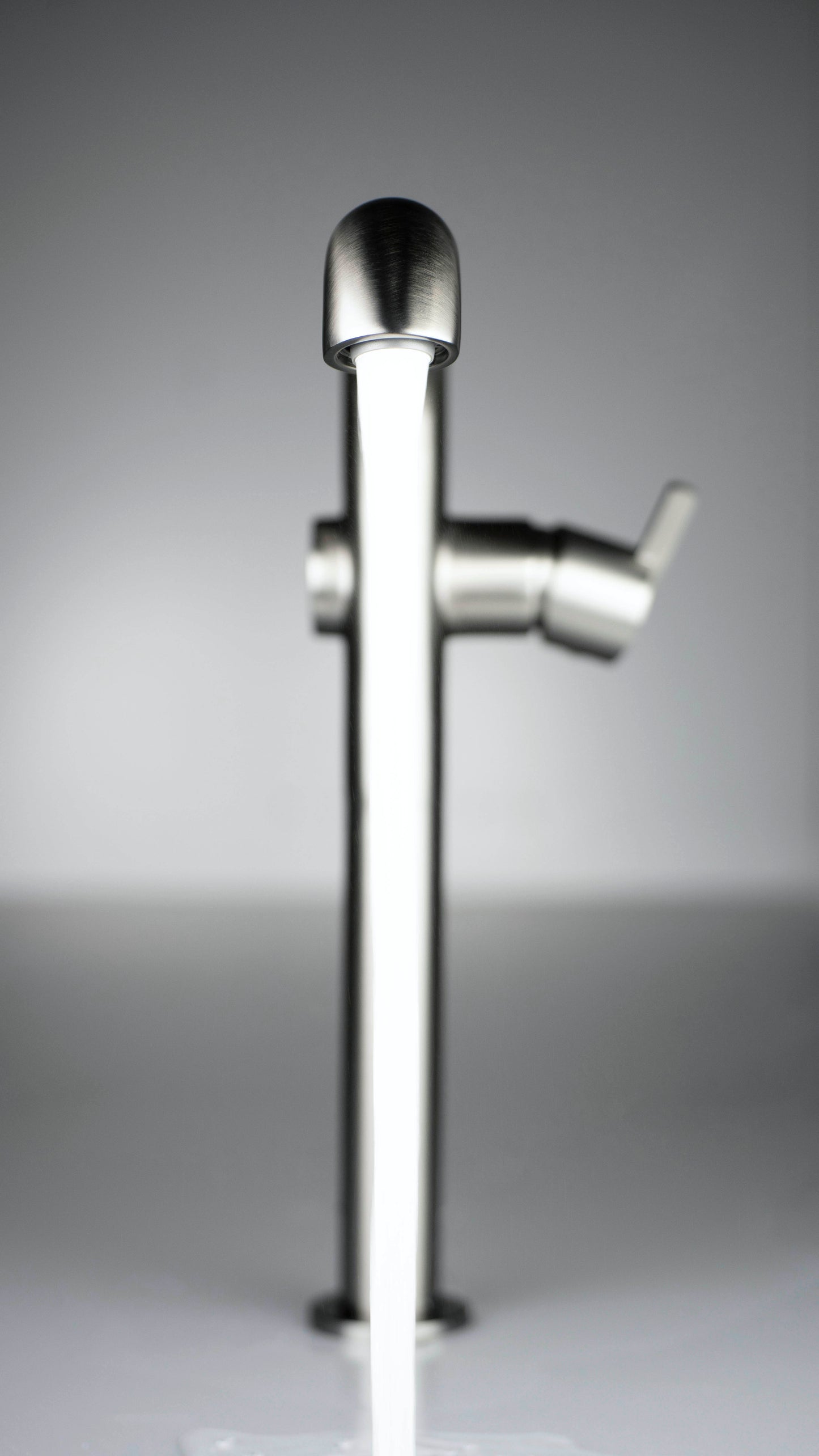Washbasin tap, tall, with rectangular spout