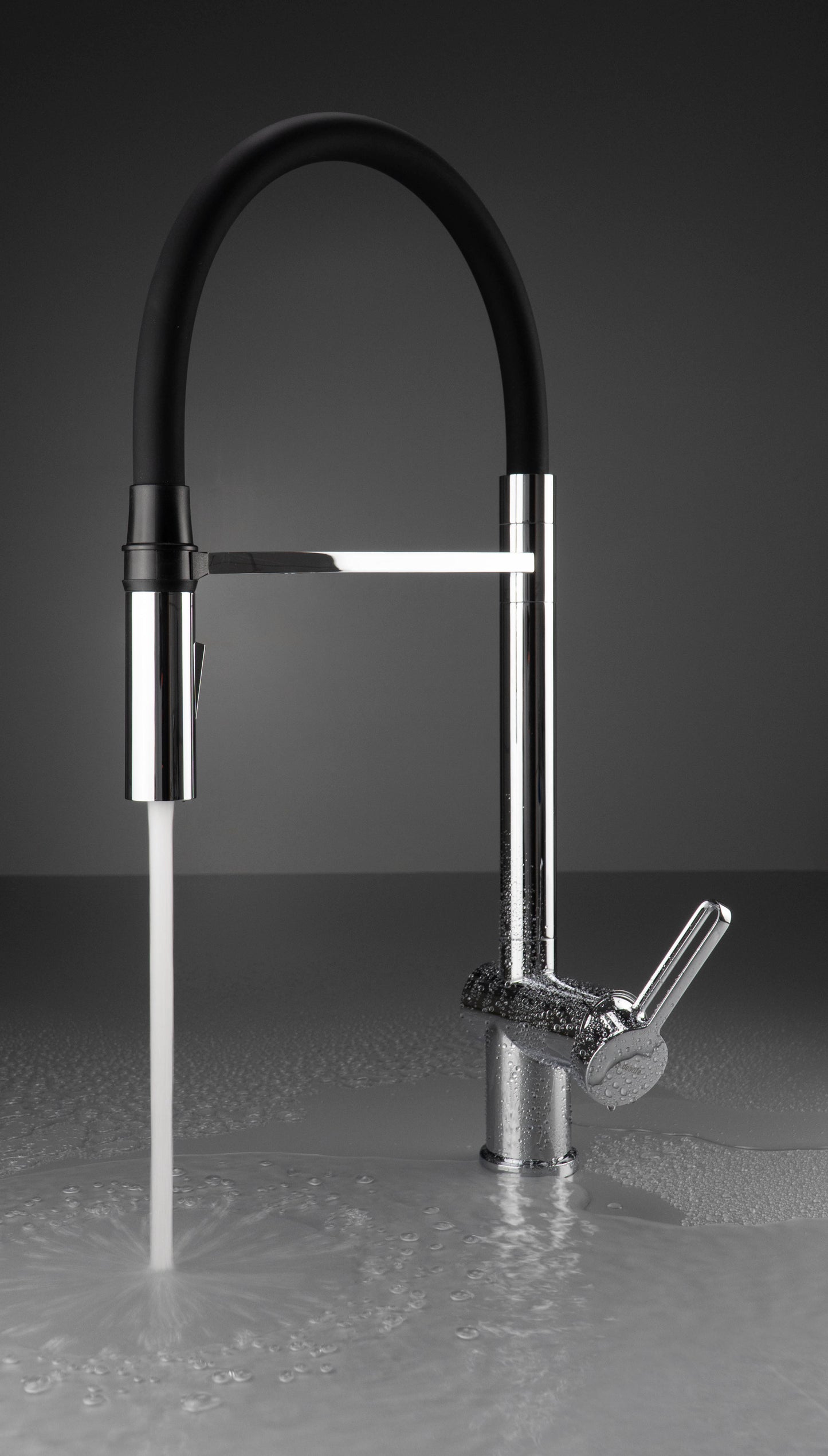 Kitchen tap, with elastic spout - 2 stream types