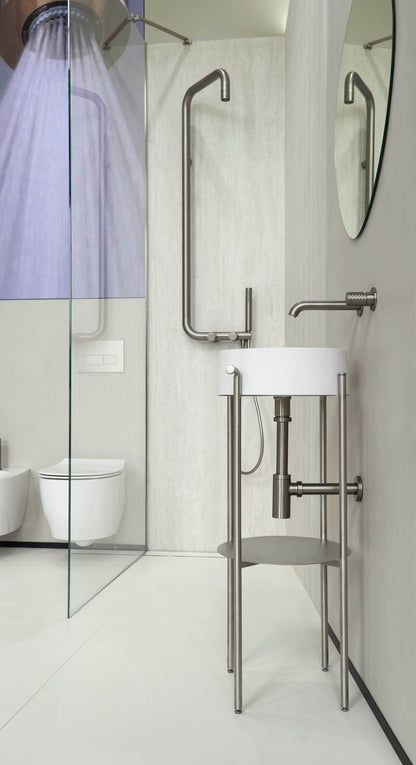 Shower column, with shower mixer