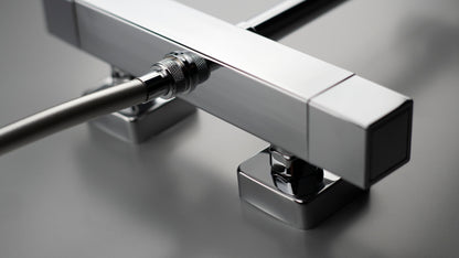 Shower column, with thermostatic mixer