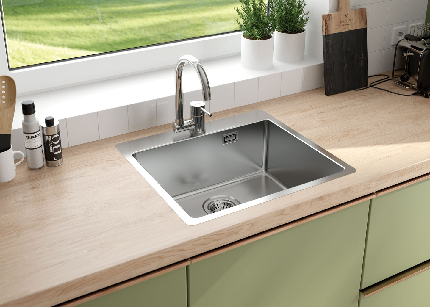 Kitchen tap, with foldable spout