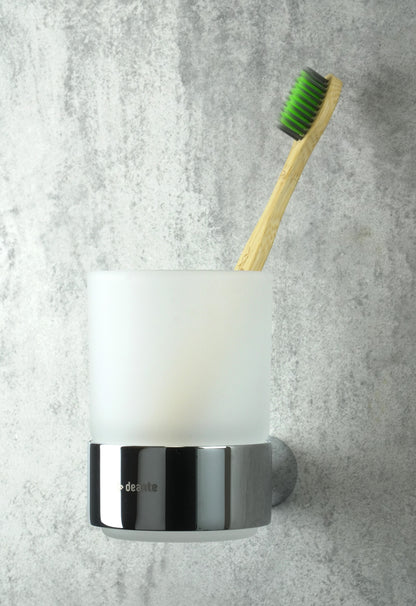 Tumbler, wall-mounted