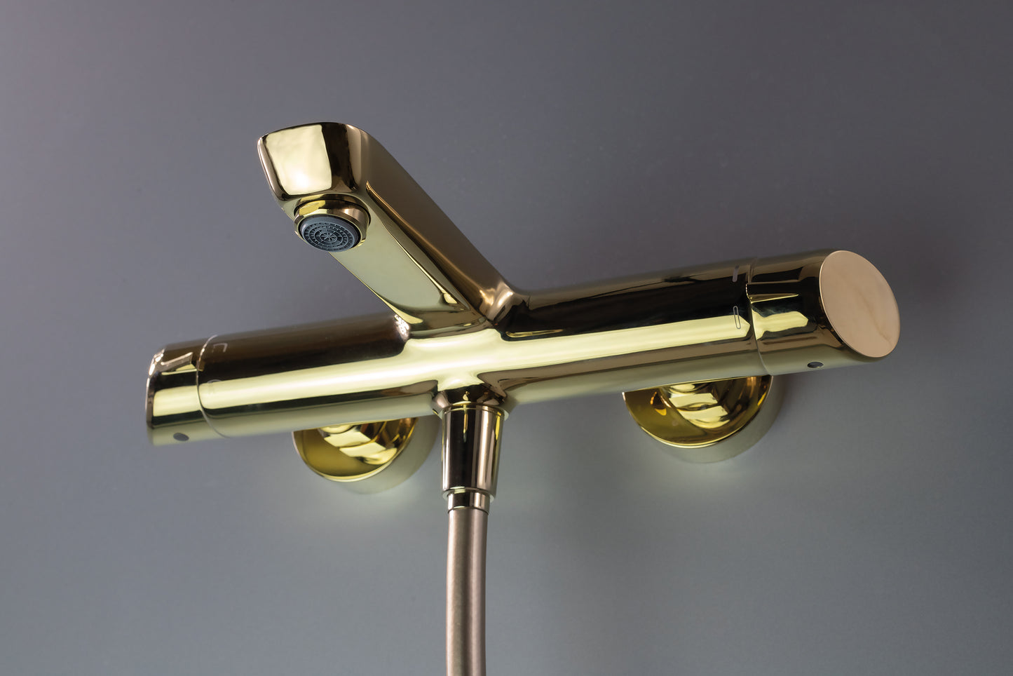 Bath mixer, wall-mounted
