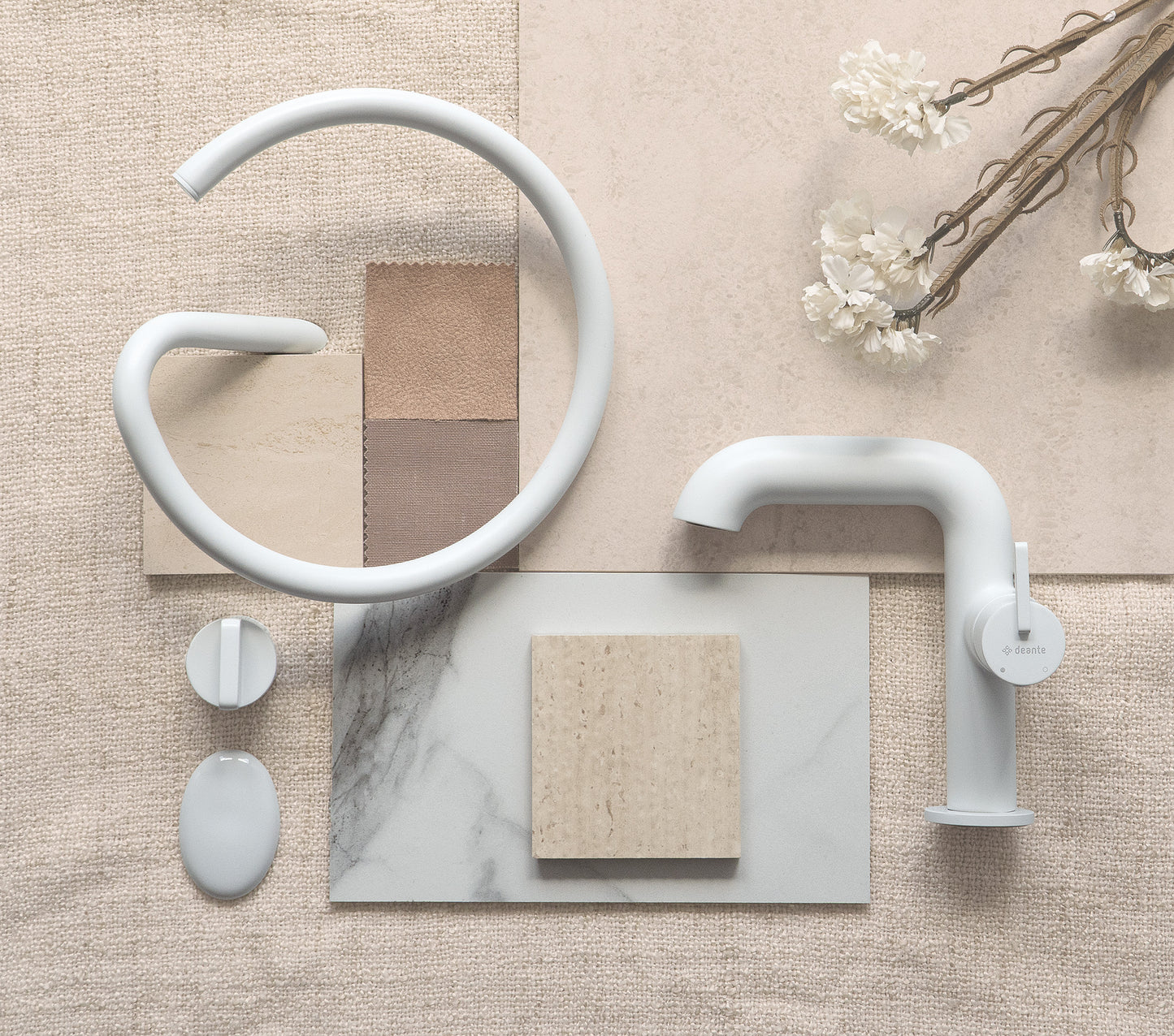 Towel hanger, wall-mounted - round