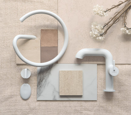 Towel hanger, wall-mounted - round