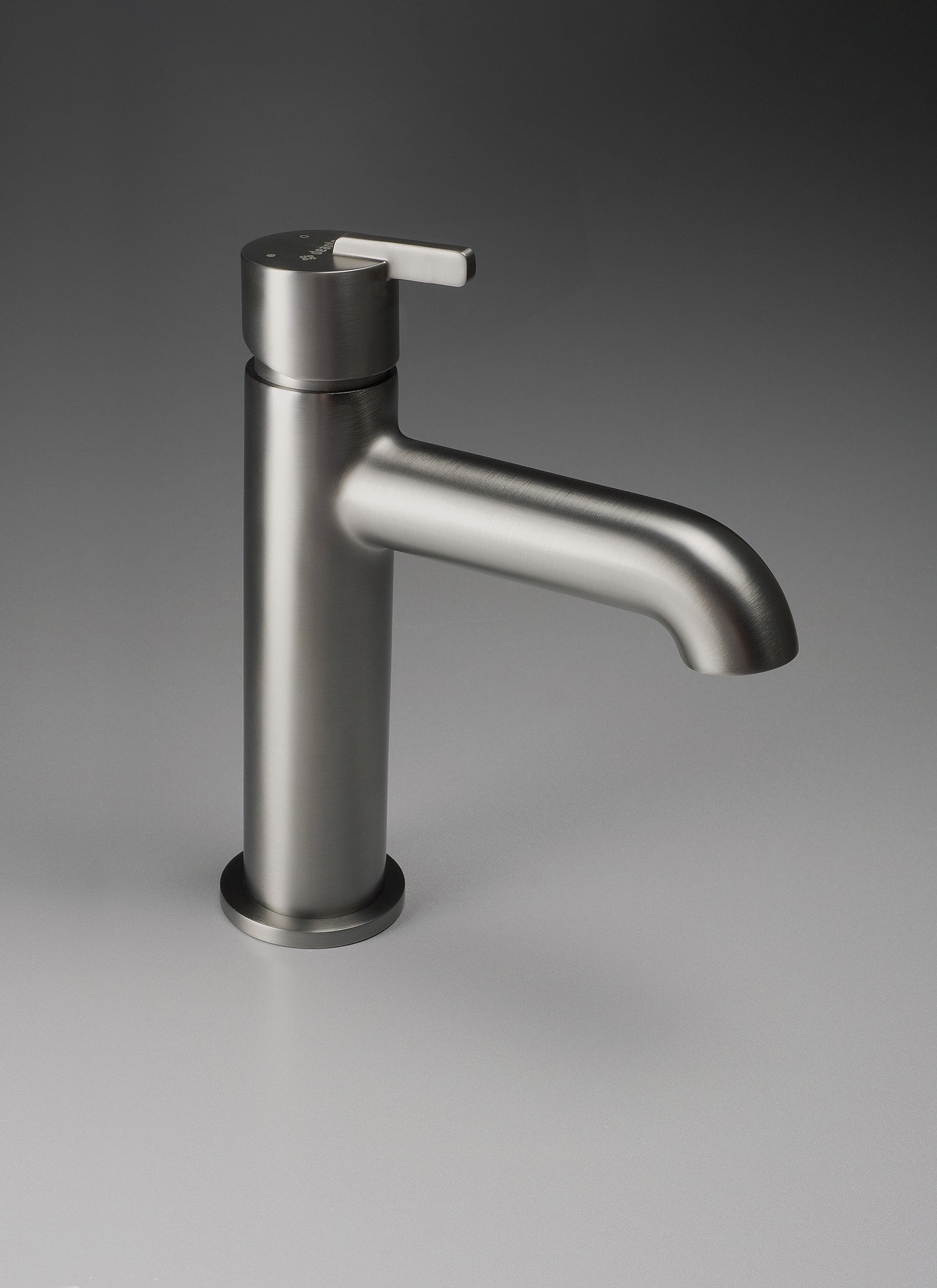 Washbasin tap
