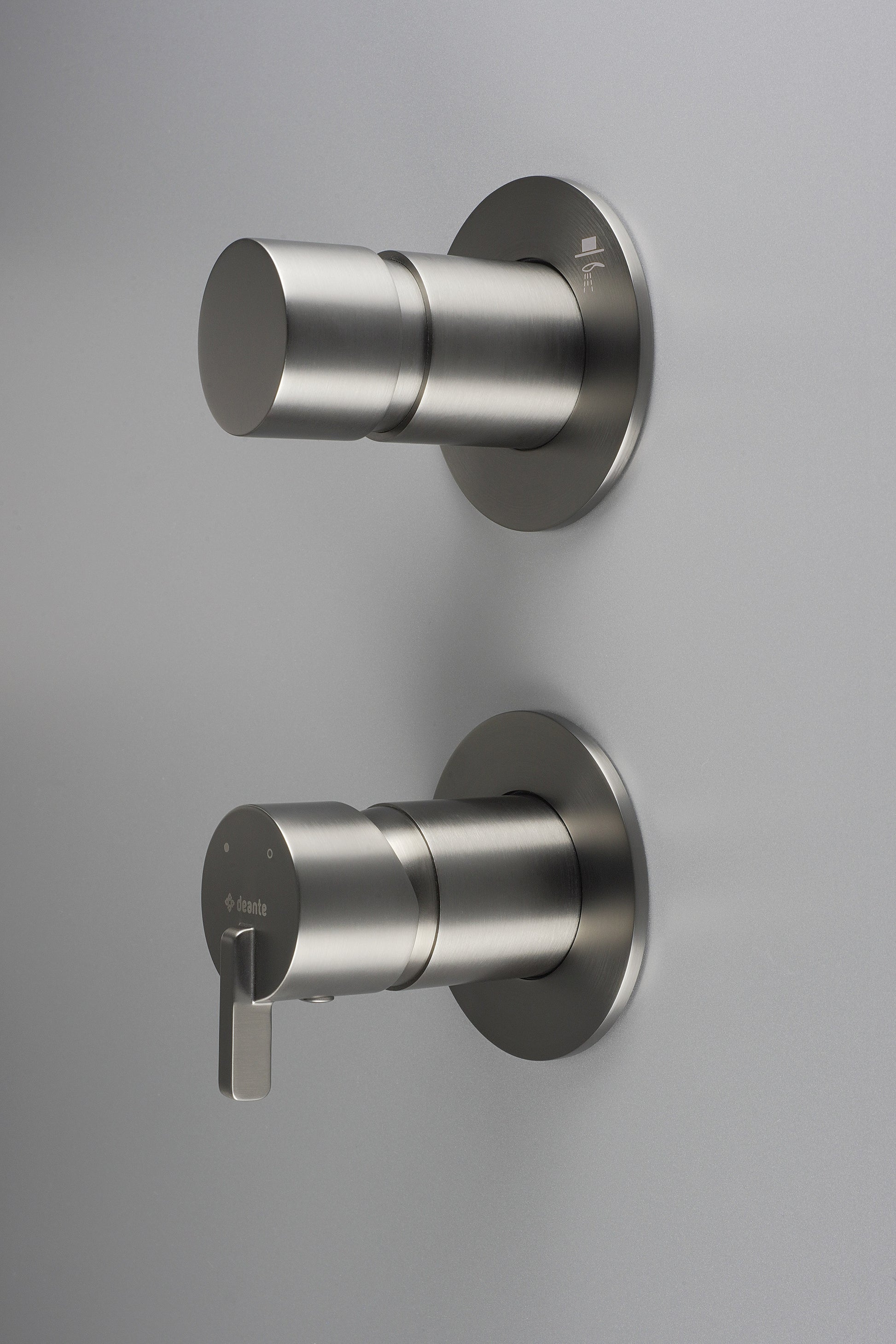 Shower mixer, concealed, with shower switch