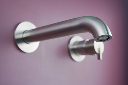 Washbasin tap, concealed