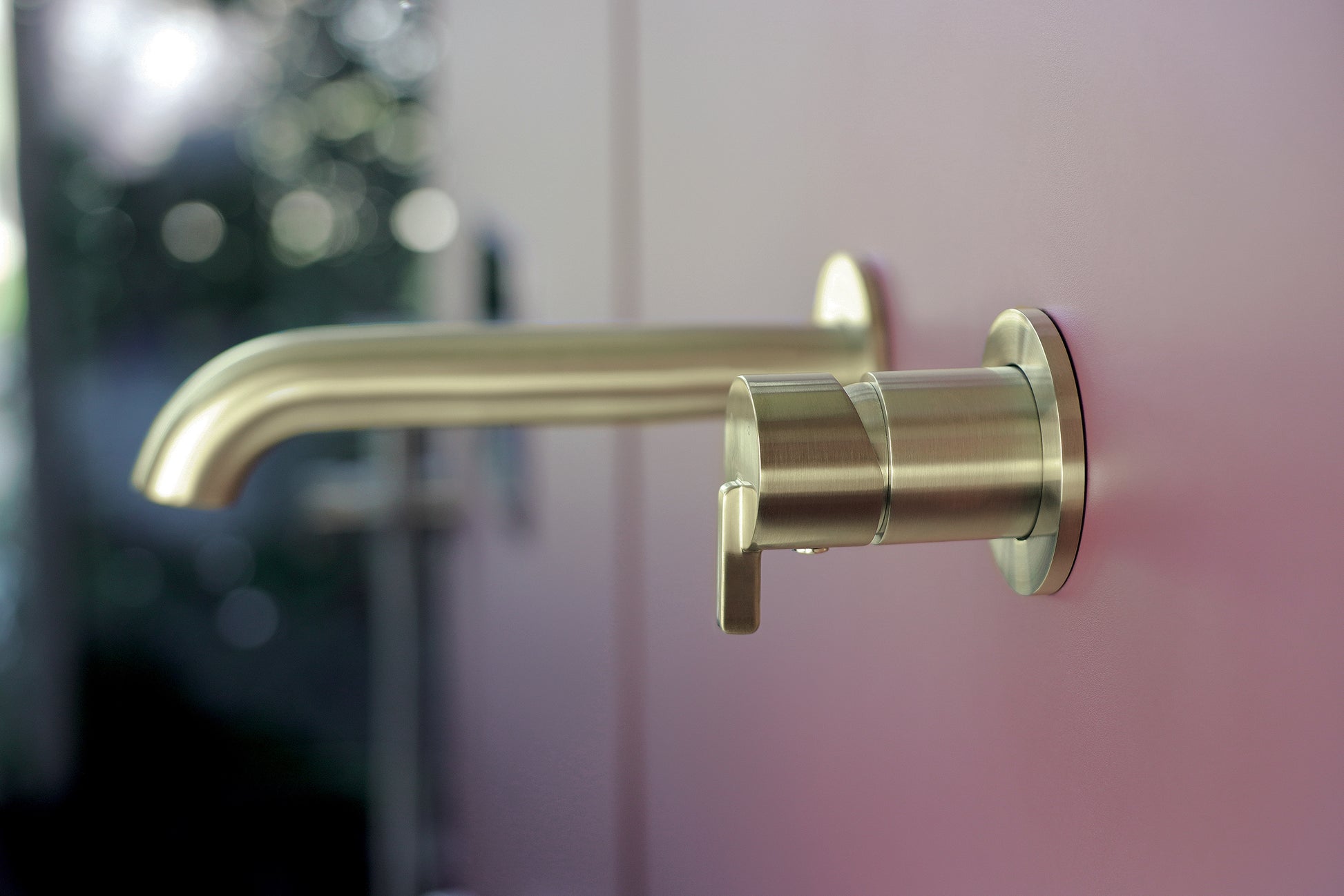 Washbasin tap, concealed