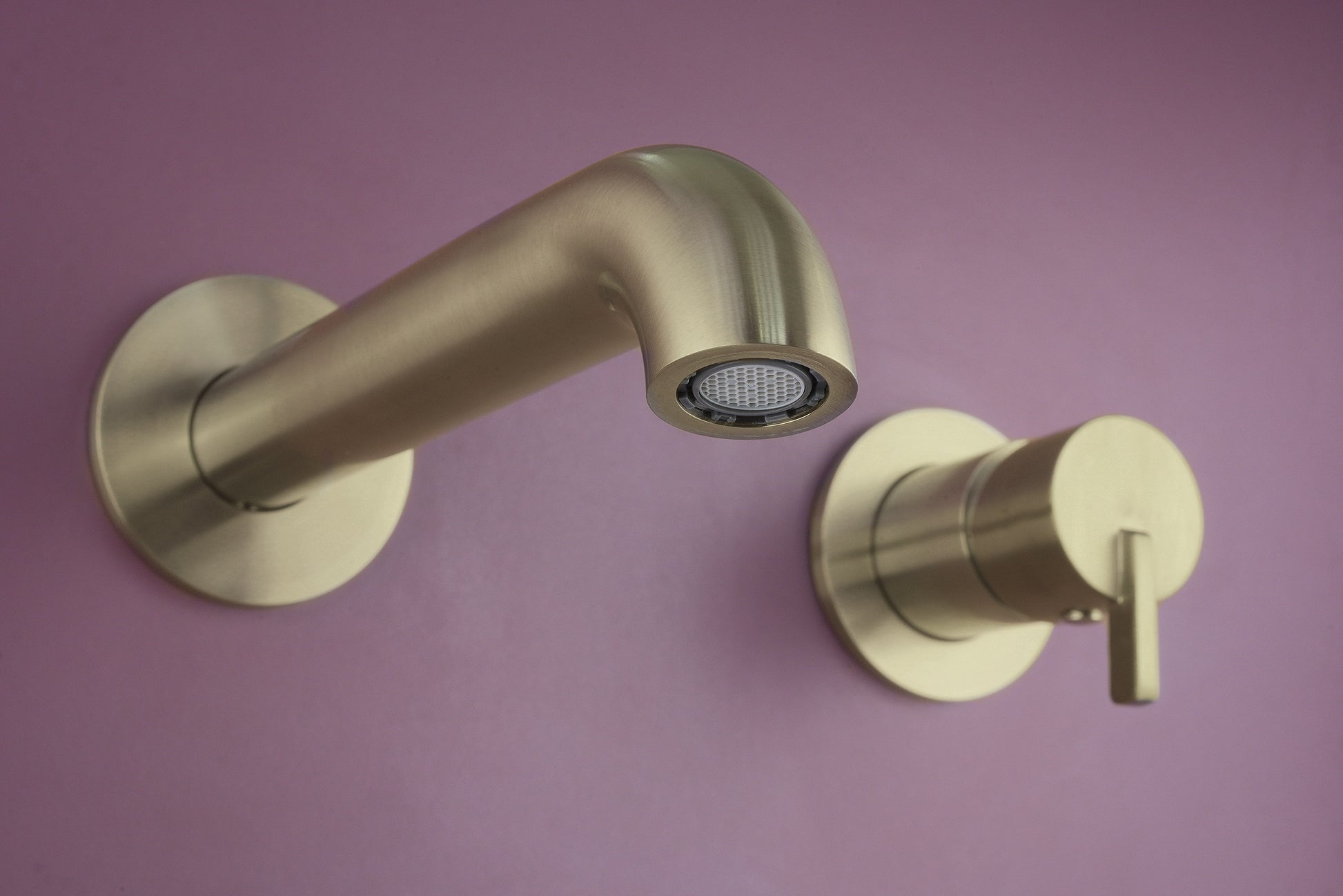 Washbasin tap, concealed