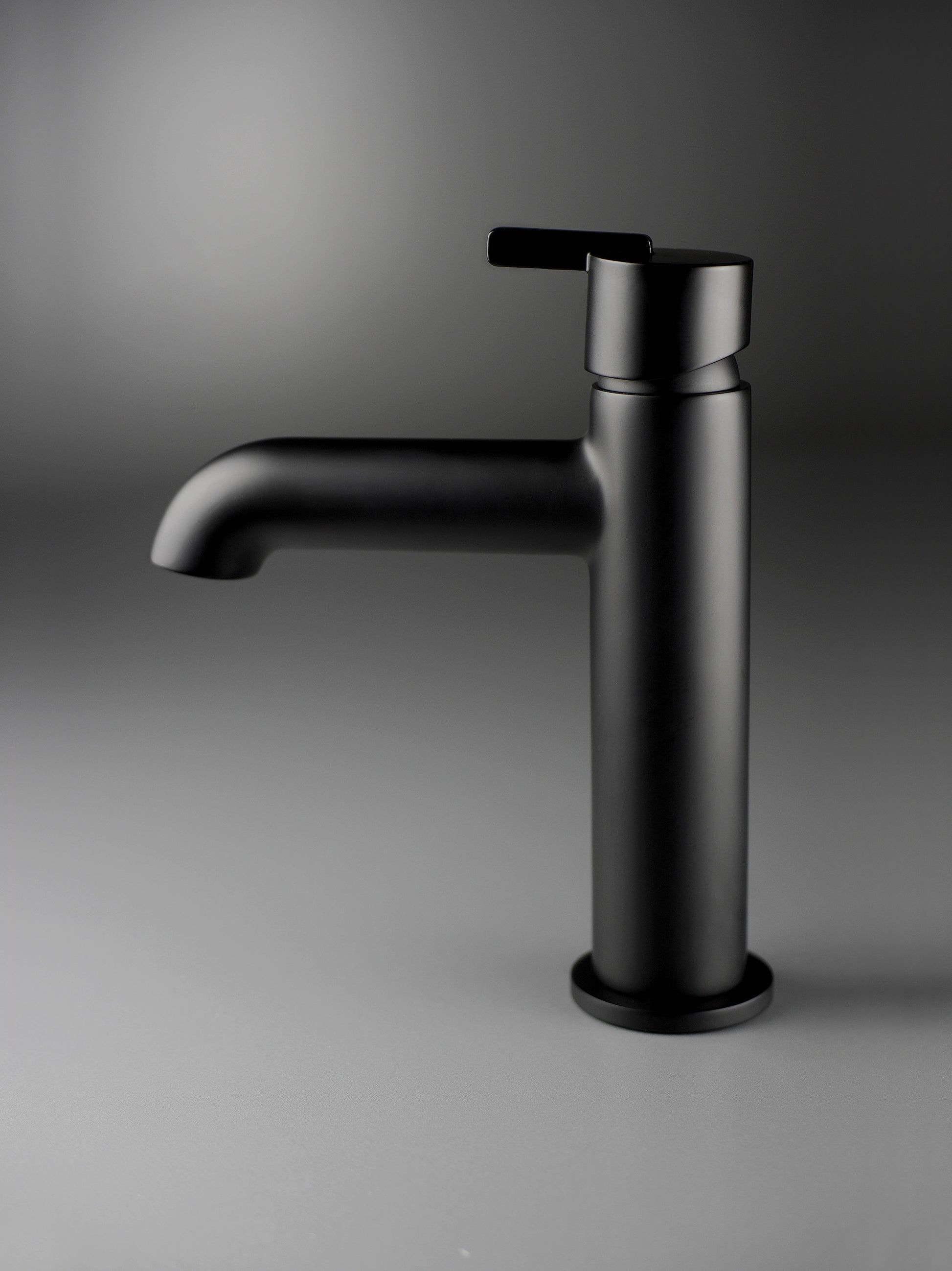 Washbasin tap