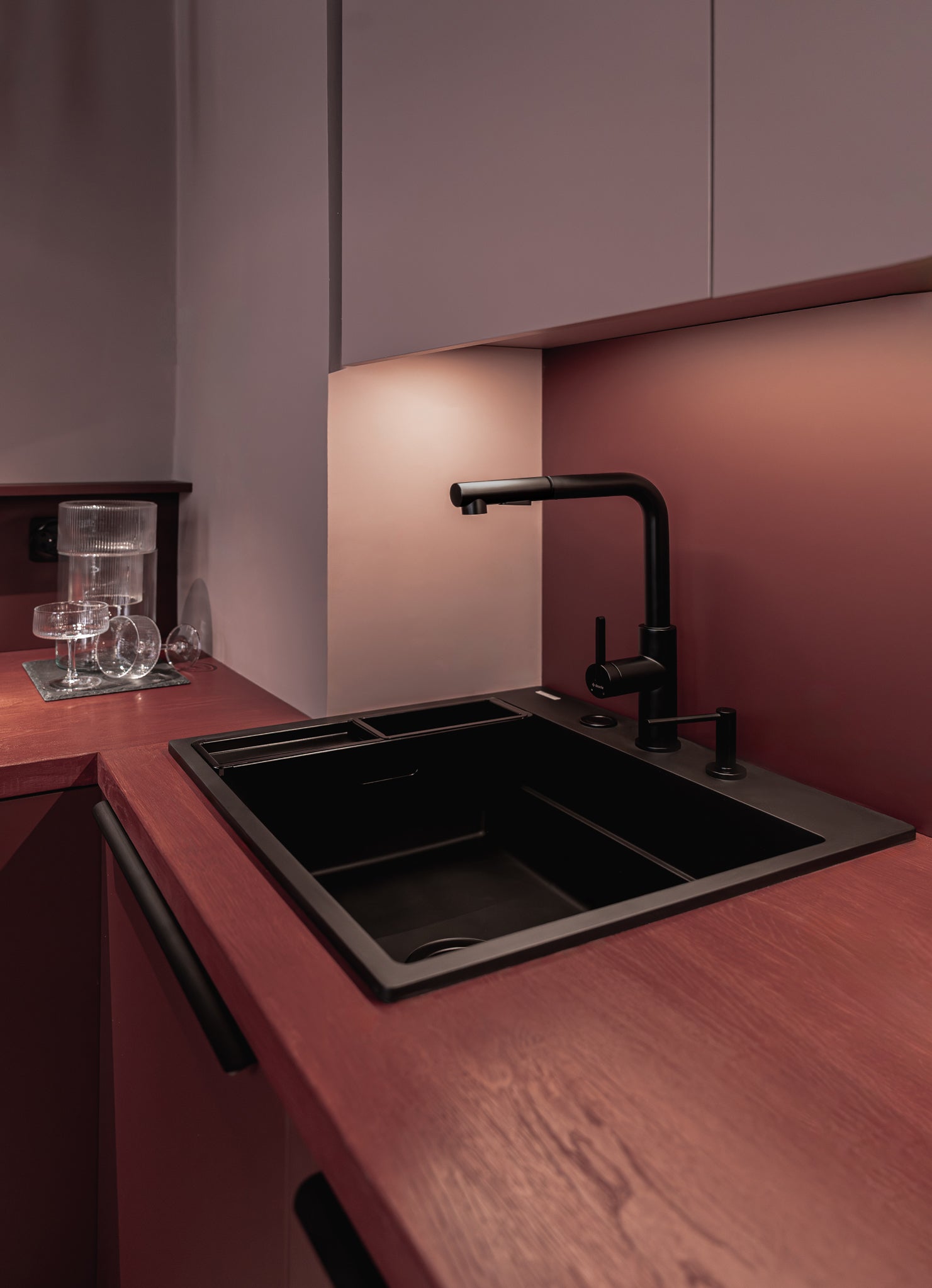 Magnetic granite sink, 1-bowl