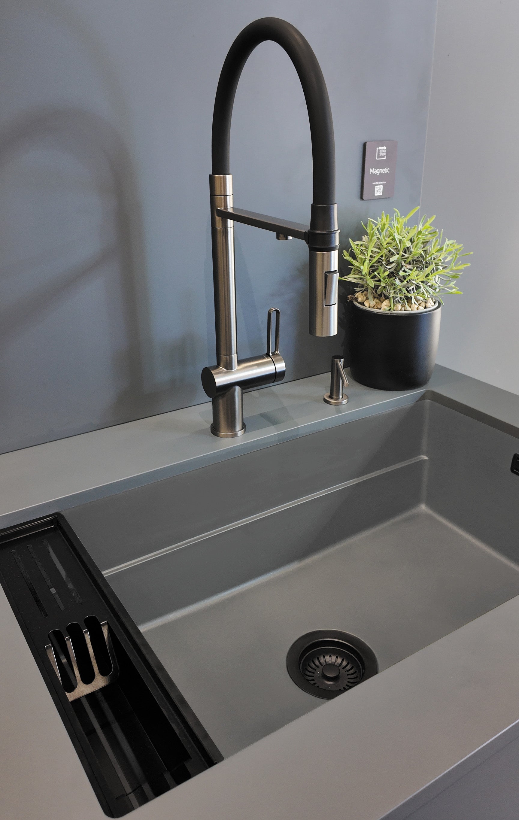 Magnetic granite sink, 1-bowl