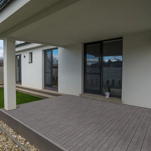 decking_area_in_grey_composite_decking_board..jpg